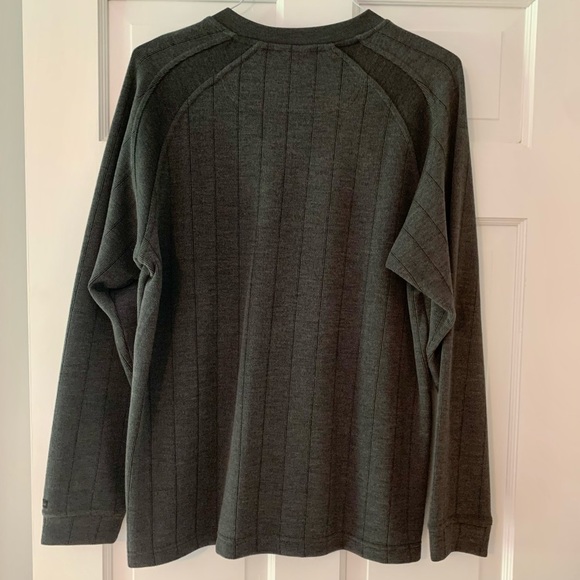 Columbia Heavyweight L/S V-neck - Picture 2 of 6